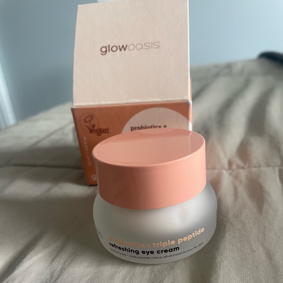 NWOT Glow Oasis Probiotics & Triple Peptide Eye Cream - Picture 4 of 5